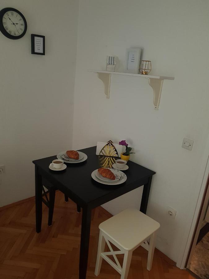 Studio Flat For 2 Apartment มาคาร์สกา ภายนอก รูปภาพ